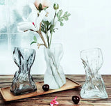 CrystalBloom Onregelmatige Transparante Glazen Vaas – Moderne Bloemdecoratie voor Tafel en Interieur