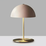 LumaBau Minimalistische Bauhaus LED Bureaulamp – Creatieve Metalen Tafellamp