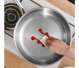 TitaLux – Pure Titaniumpan met Visschub-Hamerslagpatroon