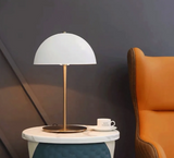 LumaBau Minimalistische Bauhaus LED Bureaulamp – Creatieve Metalen Tafellamp