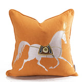 Luxe Moderne Paardenprint Kussenhoes – Oranje Geborduurd Design