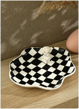 RetroCheck Schaakbord Keramische Schaal – Decoratief Dessertbord & Sieradenhouder van Keramiek