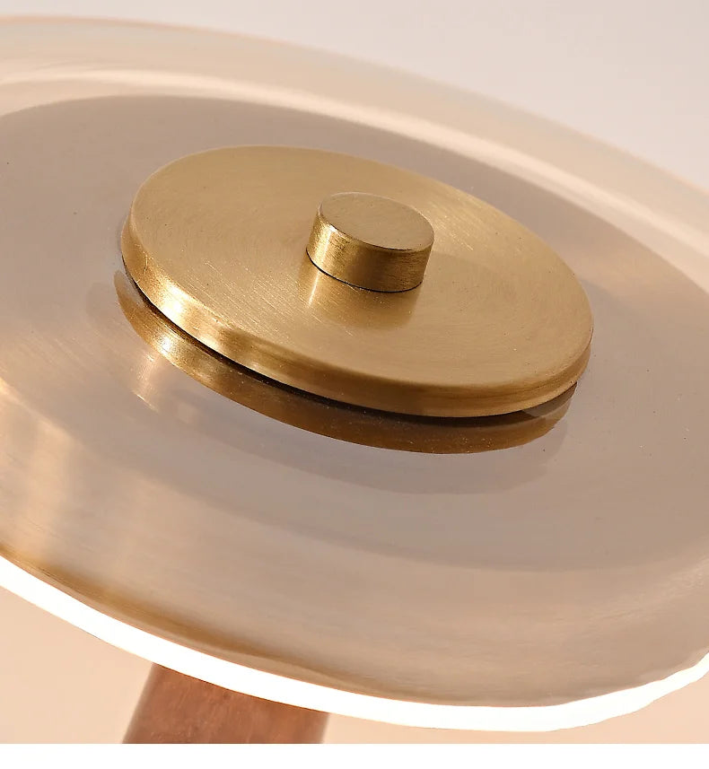 Andi Franse Walnoot Glazen Tafellamp