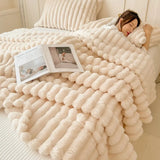 CozyStripe Faux Rabbit Fur Deken