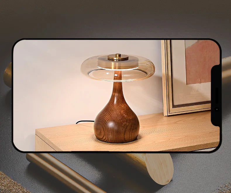 Andi Franse Walnoot Glazen Tafellamp