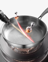 TitaLux – Pure Titaniumpan met Visschub-Hamerslagpatroon